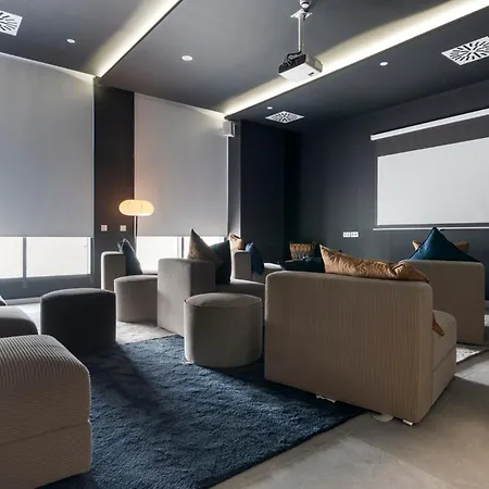 El Zahir Center - 25th Floor Apartment *